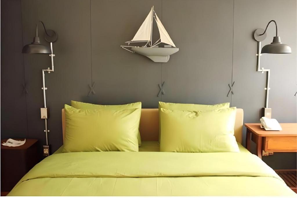 The House Tour Middletown Hotel Bandung Exterior photo