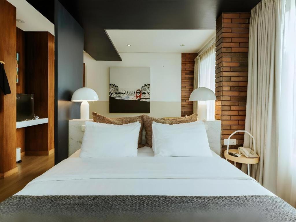 The House Tour Middletown Hotel Bandung Exterior photo