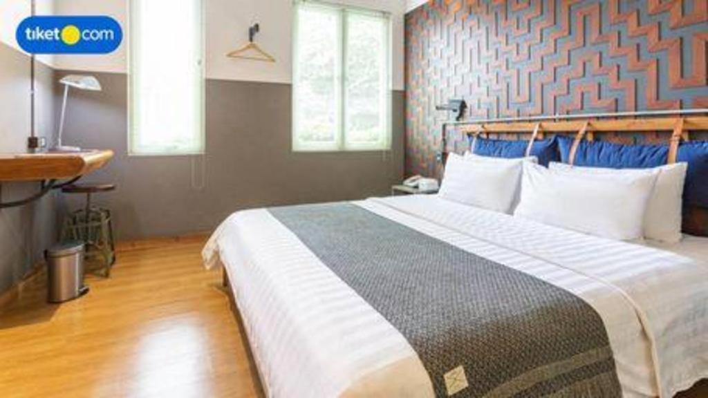 The House Tour Middletown Hotel Bandung Exterior photo