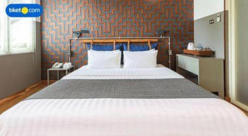 The House Tour Middletown Hotel Bandung Exterior photo