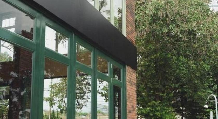 The House Tour Middletown Hotel Bandung Exterior photo